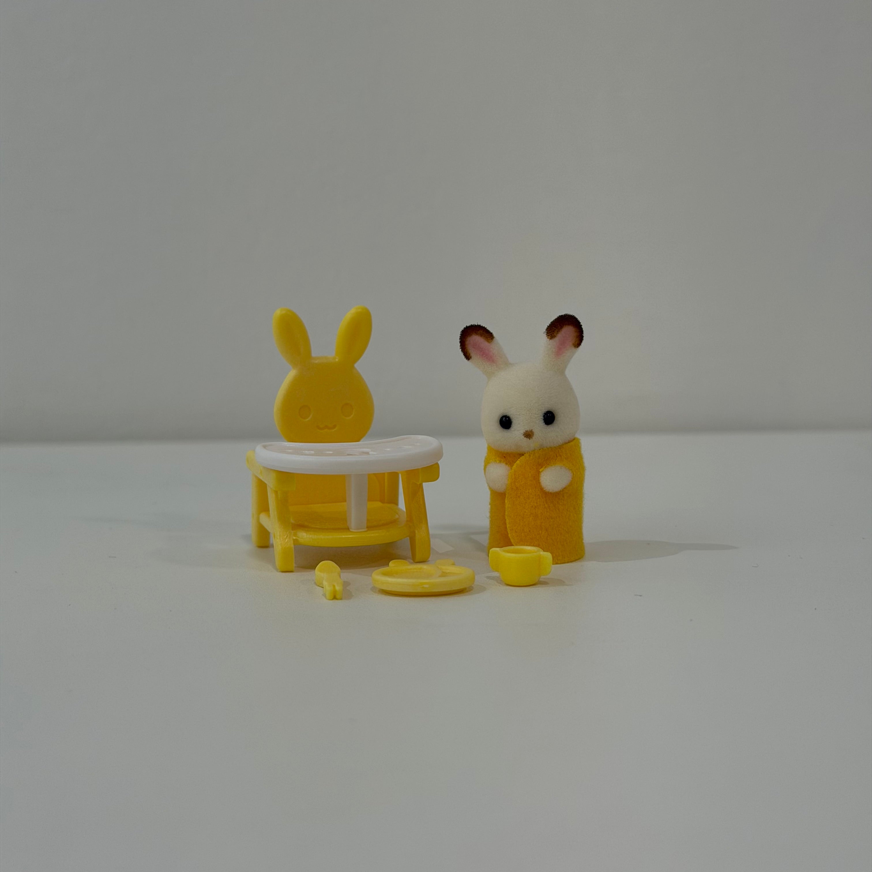 Sylvanian Families individual conejo chocolate con accesorios