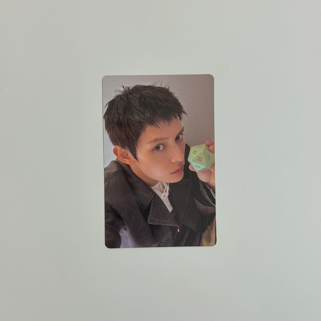 Photocard Cortis James