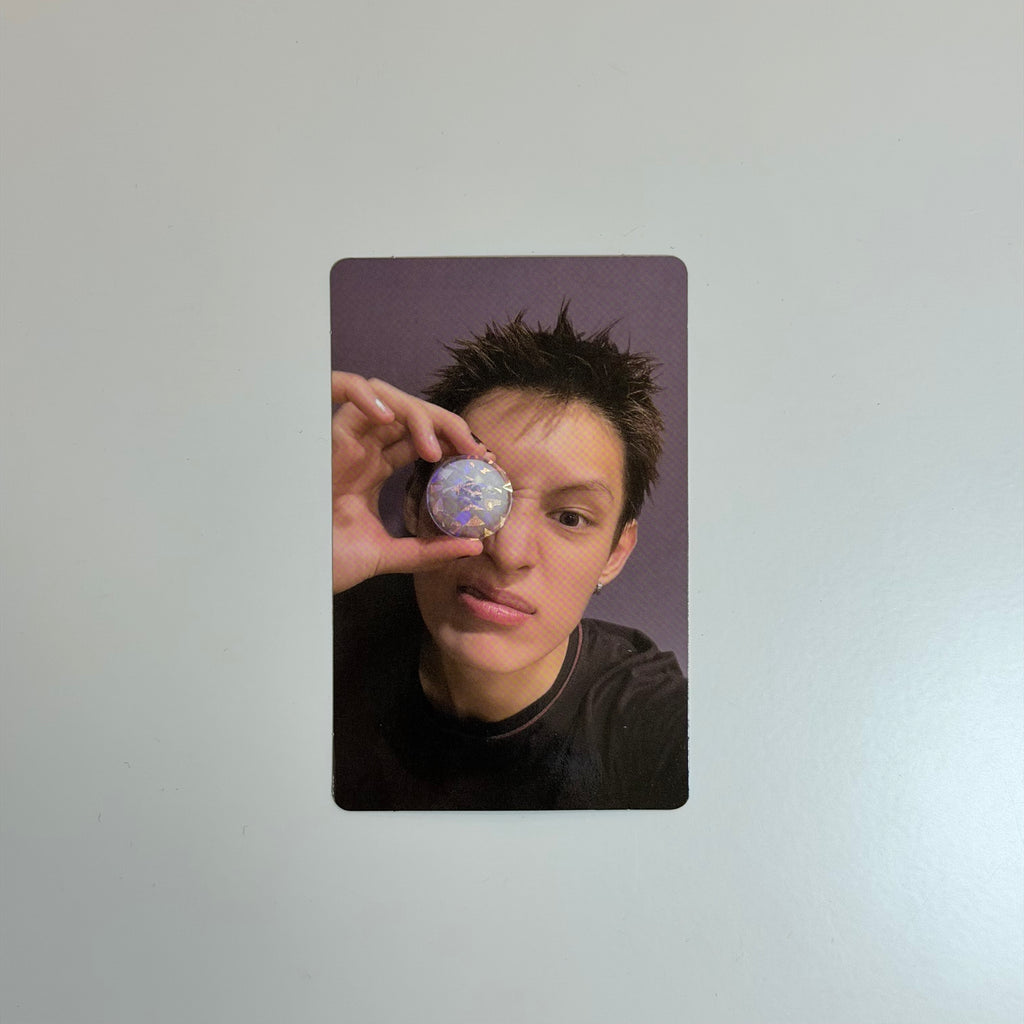 Photocard Cortis James