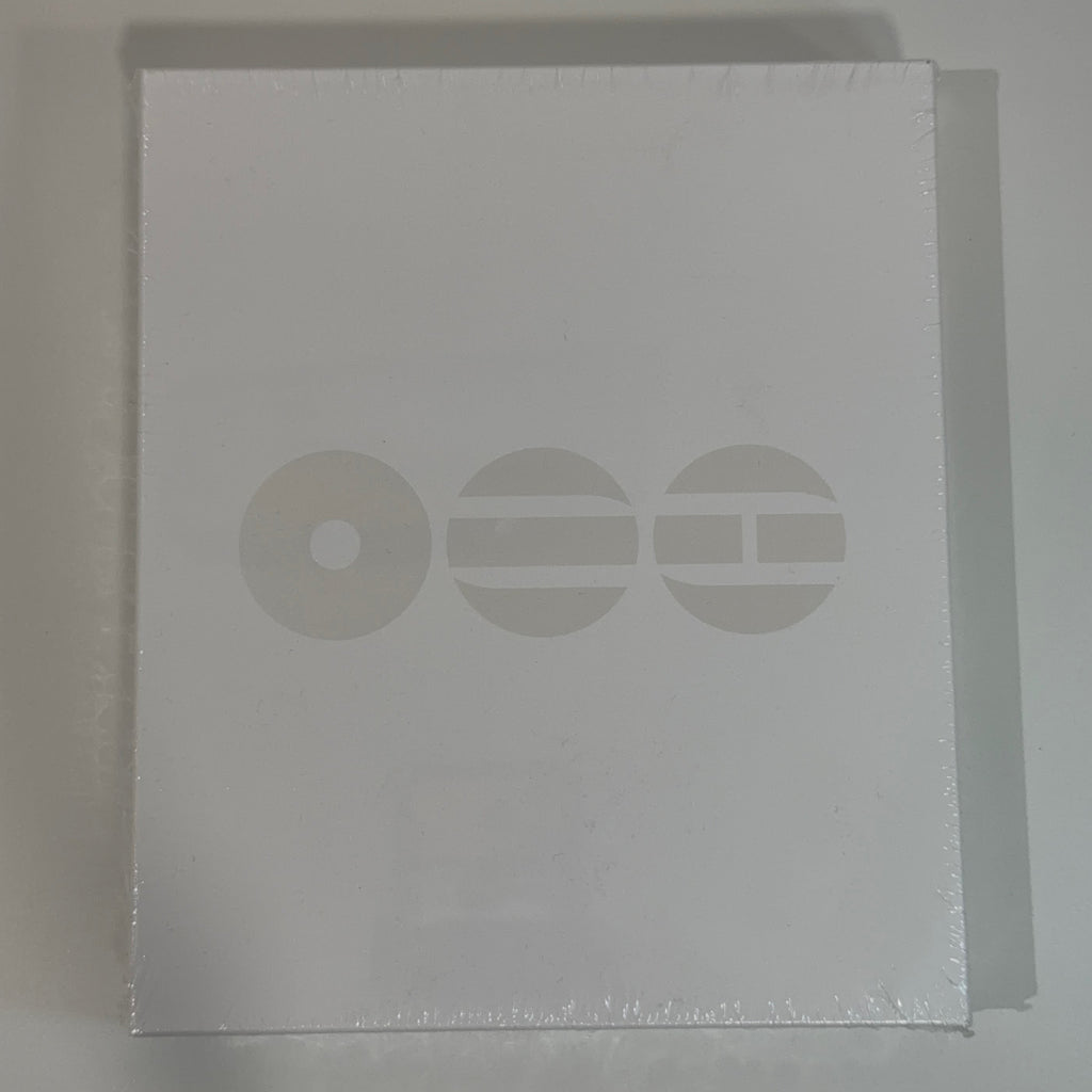 Álbum BTS Arirang versión Rooted in Korea