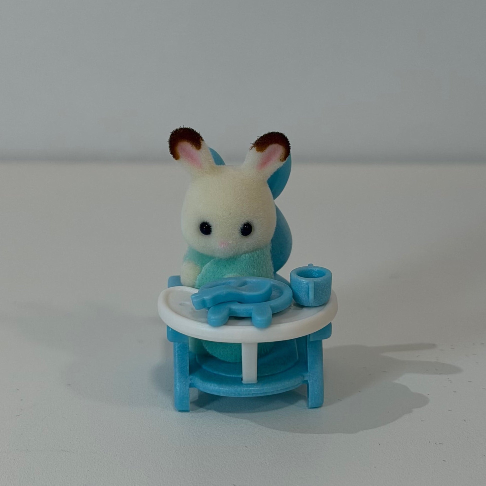Sylvanian Families Bebé conejo celeste