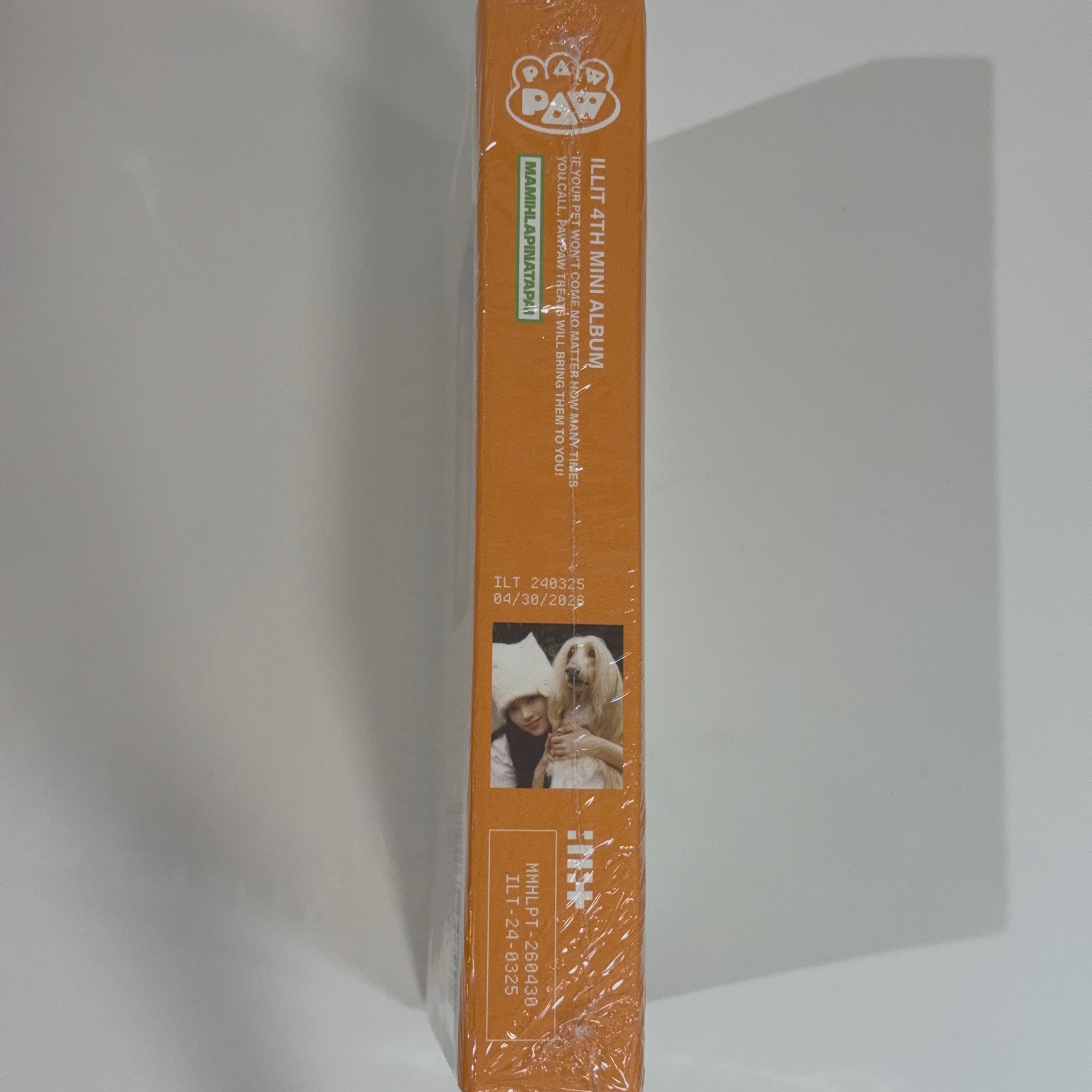 Álbum ILLIT MAMIHLAPINATAPAI versión Paw Paw YUNAH