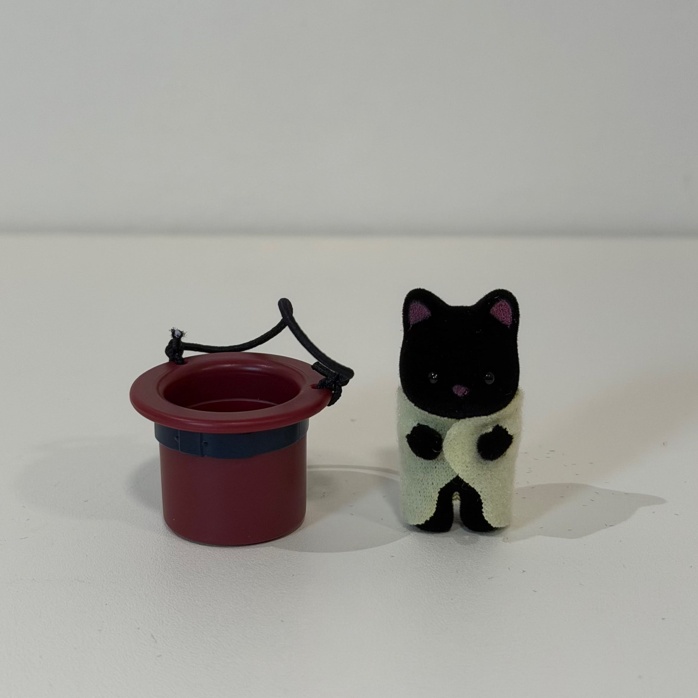 Sylvanian Families Bebé Gato medianoche