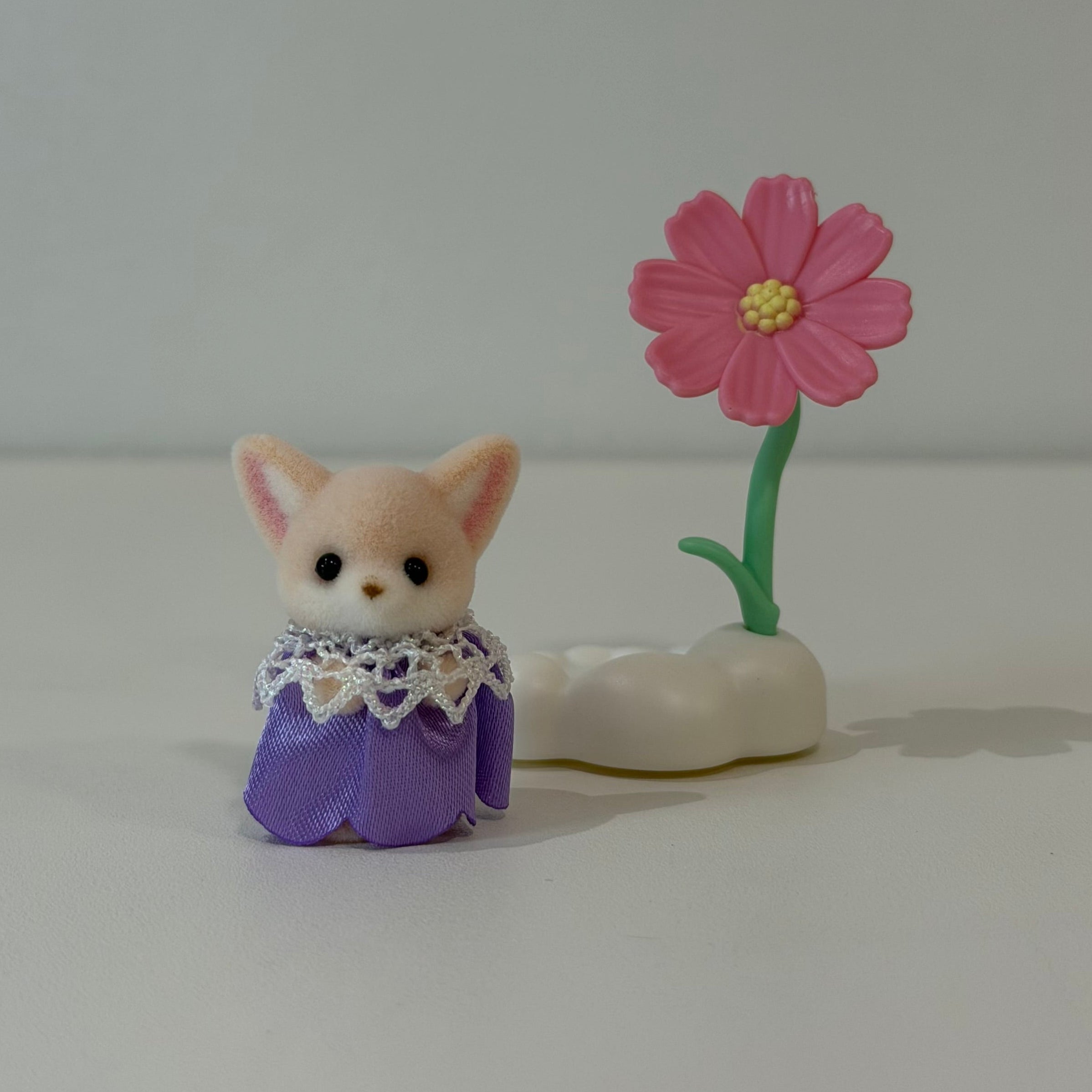 Sylvanian Families Bebé Fennec Sopresa blooming baby friends